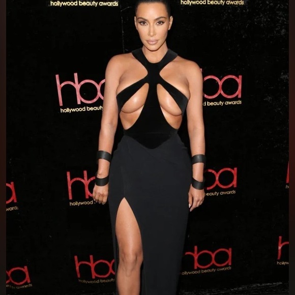 Black Cutout Dress - Picture 4 of 9